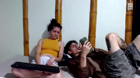 Snapshot of miahells chatting on January 19, 2026, 2:43 pm Mia Sam online show from January 19, 2026, 2:43 pm