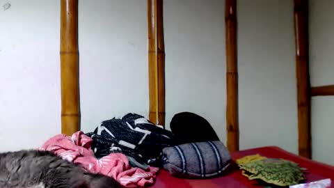 Snapshot of miahells chatting on February 27, 2026, 6:08 pm Mia Sam online show from February 27, 2026, 6:08 pm