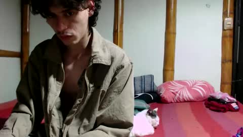 Snapshot of miahells chatting on April 3, 2026, 6:17 pm Mia Sam online show from April 3, 2026, 6:17 pm