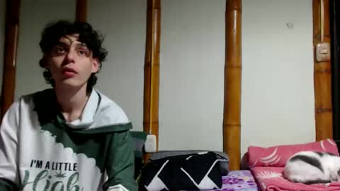 Snapshot of miahells chatting on April 5, 2026, 8:50 pm Mia Sam online show from April 5, 2026, 8:50 pm