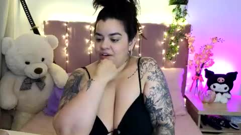 Snapshot of miahjoness chatting on August 3, 2026, 5:06 am Miah Joness online show from August 3, 2026, 5:06 am