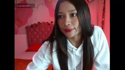 miaisabella905137 online show from July 24, 2026, 8:18 pm