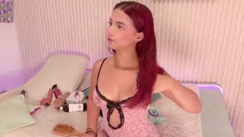 Mia online show from July 27, 2026, 11:06 am