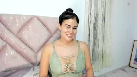 miakary online show from July 26, 2026, 1:25 am