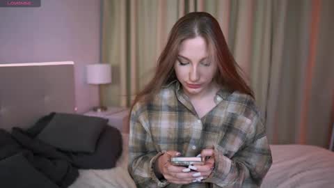 milanaaaa online show from February 27, 2025, 1:16 am