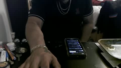 Snapshot of miaking chatting on November 18, 2025, 2:39 am Mark online show from November 18, 2025, 2:39 am