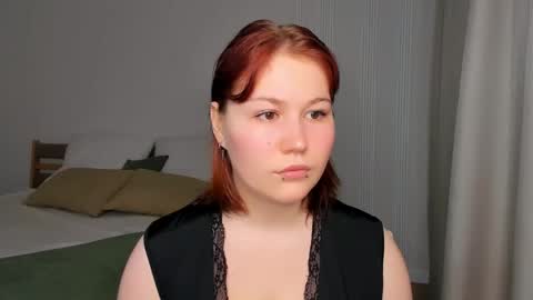mialacrice online show from May 19, 2026, 11:27 am
