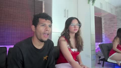 Mia online show from December 16, 2024, 7:10 pm