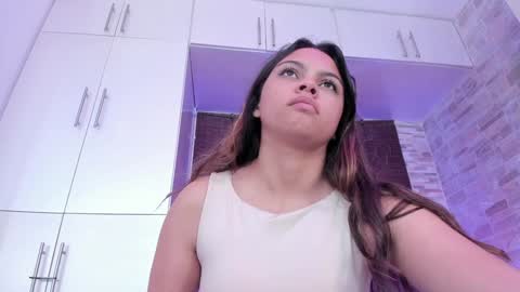 Mia online show from January 31, 2025, 12:28 am