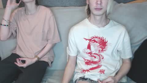 Snapshot of mialy_slim chatting on November 15, 2025, 12:02 pm mialy_slim online show from November 15, 2025, 12:02 pm