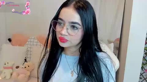 Snapshot of miamaiha chatting on November 13, 2025, 2:43 am mia 600am-1000am Colombia time online show from November 13, 2025, 2:43 am