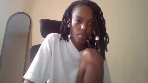 Snapshot of miami_muffin chatting on March 24, 2026, 12:21 pm Muffin online show from March 24, 2026, 12:21 pm