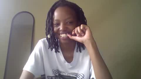 Snapshot of miami_muffin chatting on March 28, 2026, 3:39 am Muffin online show from March 28, 2026, 3:39 am