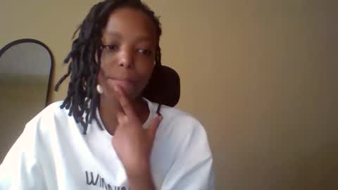 Snapshot of miami_muffin chatting on April 2, 2026, 10:35 am Muffin online show from April 2, 2026, 10:35 am