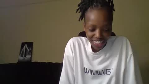 Snapshot of miami_muffin chatting on April 17, 2026, 3:04 pm Muffin online show from April 17, 2026, 3:04 pm