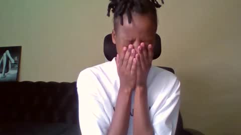 Snapshot of miami_muffin chatting on April 18, 2026, 11:36 am Muffin online show from April 18, 2026, 11:36 am