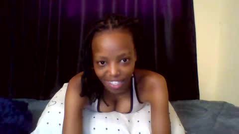 Snapshot of miami_muffin chatting on May 23, 2026, 5:01 am Muffin online show from May 23, 2026, 5:01 am