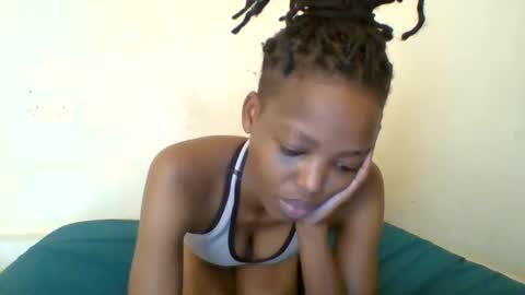 Snapshot of miami_muffin chatting on May 29, 2026, 2:20 am Muffin online show from May 29, 2026, 2:20 am