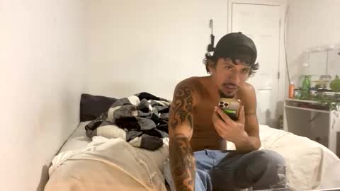 Snapshot of miamiclos1 chatting on January 17, 2026, 3:33 am miamiclos1 online show from January 17, 2026, 3:33 am