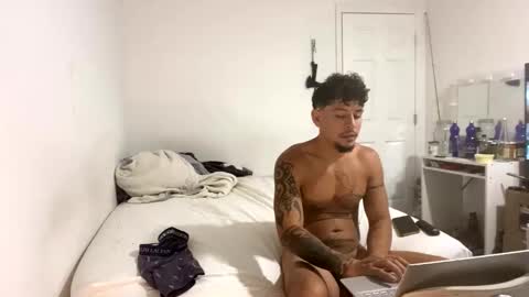 Snapshot of miamiclos1 chatting on February 14, 2026, 6:26 pm miamiclos1 online show from February 14, 2026, 6:26 pm