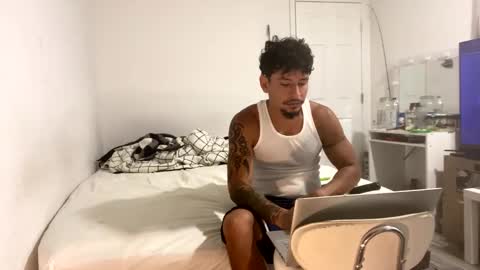 Snapshot of miamiclos1 chatting on March 13, 2026, 3:02 am miamiclos1 online show from March 13, 2026, 3:02 am