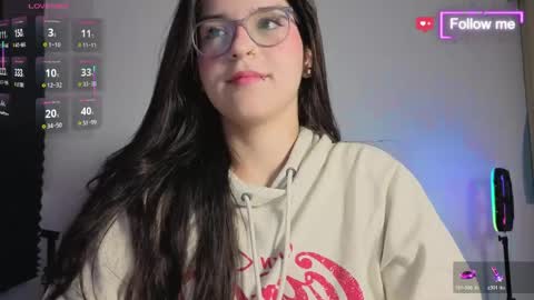 Snapshot of miamillerr_28 chatting on April 25, 2026, 9:45 am Mia online show from April 25, 2026, 9:45 am