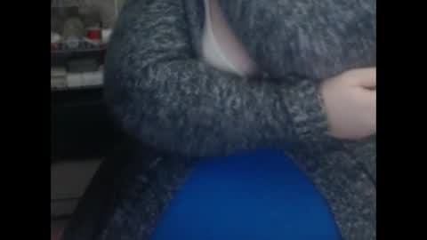 Snapshot of miamimistress chatting on February 13, 2025, 5:37 am maya online show from February 13, 2025, 5:37 am