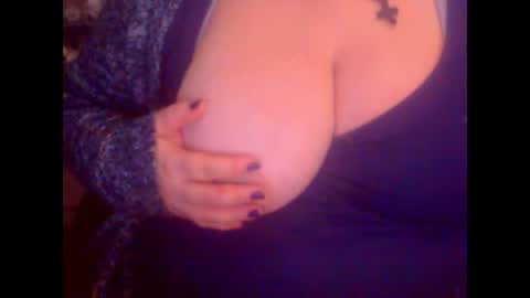 Snapshot of miamimistress chatting on February 21, 2025, 3:21 pm maya online show from February 21, 2025, 3:21 pm