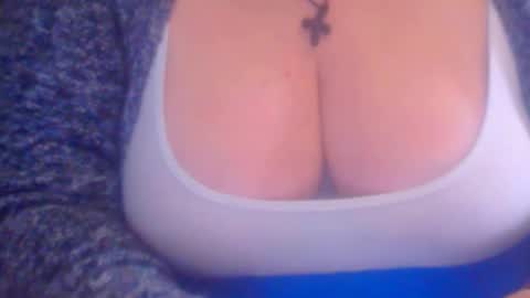 Snapshot of miamimistress chatting on February 23, 2025, 11:22 am maya online show from February 23, 2025, 11:22 am