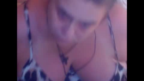 Snapshot of miamimistress chatting on September 15, 2025, 1:22 pm maya online show from September 15, 2025, 1:22 pm