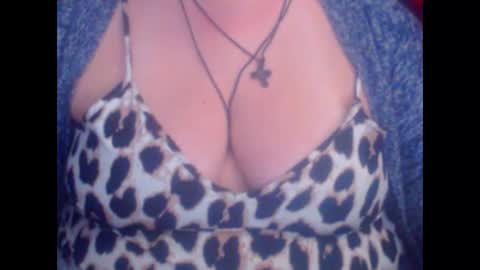 Snapshot of miamimistress chatting on November 7, 2025, 9:48 pm maya online show from November 7, 2025, 9:48 pm