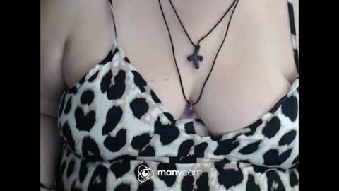 Snapshot of miamimistress chatting on November 17, 2025, 7:25 am maya online show from November 17, 2025, 7:25 am