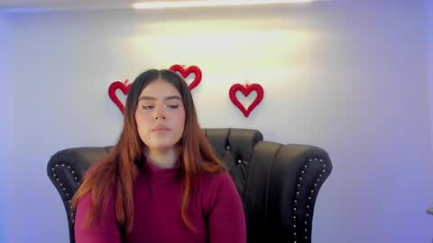 Mia   -5 7001400 Follow  online show from February 24, 2025, 3:31 pm