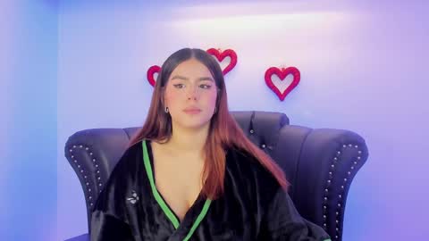 Mia   -5 7001400 Follow  online show from February 25, 2025, 3:38 pm