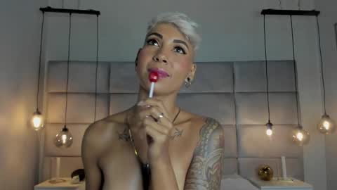 Mia Morgann online show from February 2, 2025, 3:07 pm