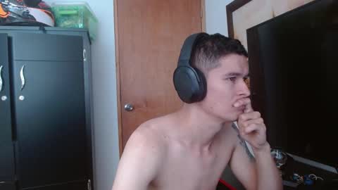 miaou_miaou online show from February 6, 2025, 2:04 pm