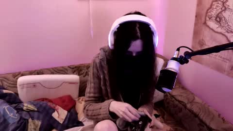 Snapshot of miaowhowl chatting on January 2, 2025, 7:07 pm Kristien online show from January 2, 2025, 7:07 pm