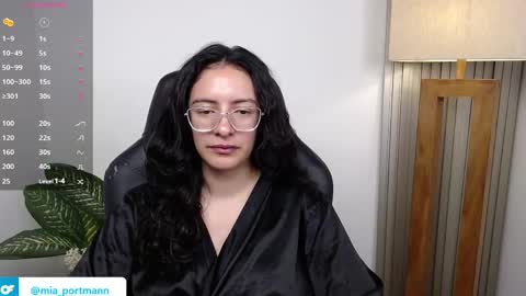 MIAPORTMANN online show from April 7, 2026, 9:10 am