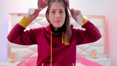 Sweetie Mia online show from February 24, 2025, 3:53 pm