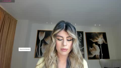 Snapshot of miasilvax chatting on May 1, 2026, 11:15 am Mia Silva online show from May 1, 2026, 11:15 am