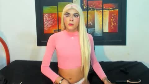 miastephensz online show from May 30, 2026, 8:11 am