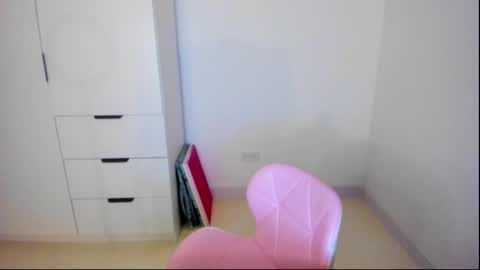 miastripdance online show from January 14, 2026, 8:36 pm