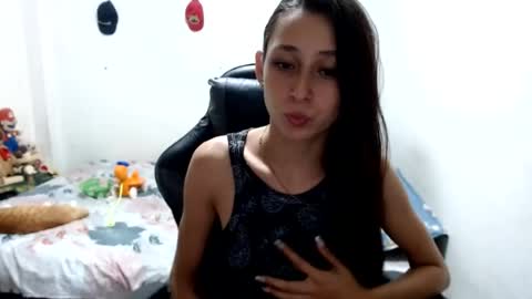 mia online show from July 24, 2026, 1:36 am
