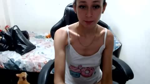 mia online show from July 29, 2026, 2:32 am