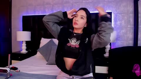 Mia Sweetth online show from January 22, 2025, 11:45 am