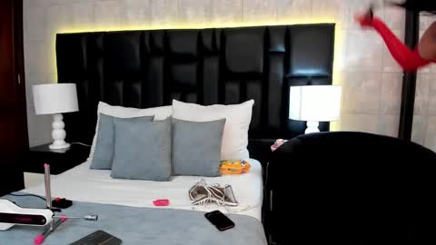 Mia Sweetth online show from February 26, 2025, 12:03 pm