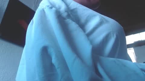 Snapshot of miavero chatting on January 17, 2025, 4:47 pm Mia online show from January 17, 2025, 4:47 pm