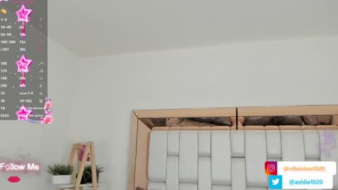 Mia Villalobos online show from January 11, 2025, 5:40 pm