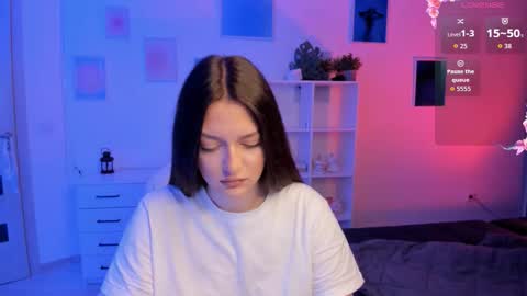 Mia online show from December 21, 2025, 4:30 am