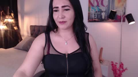 Mia Wilson online show from January 11, 2025, 3:23 am